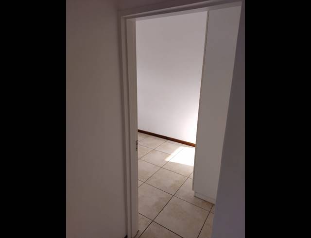 2 bed property to rent in STRAND